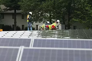 Image: CMT goes solar - Project is largest of its kind in Illinois
