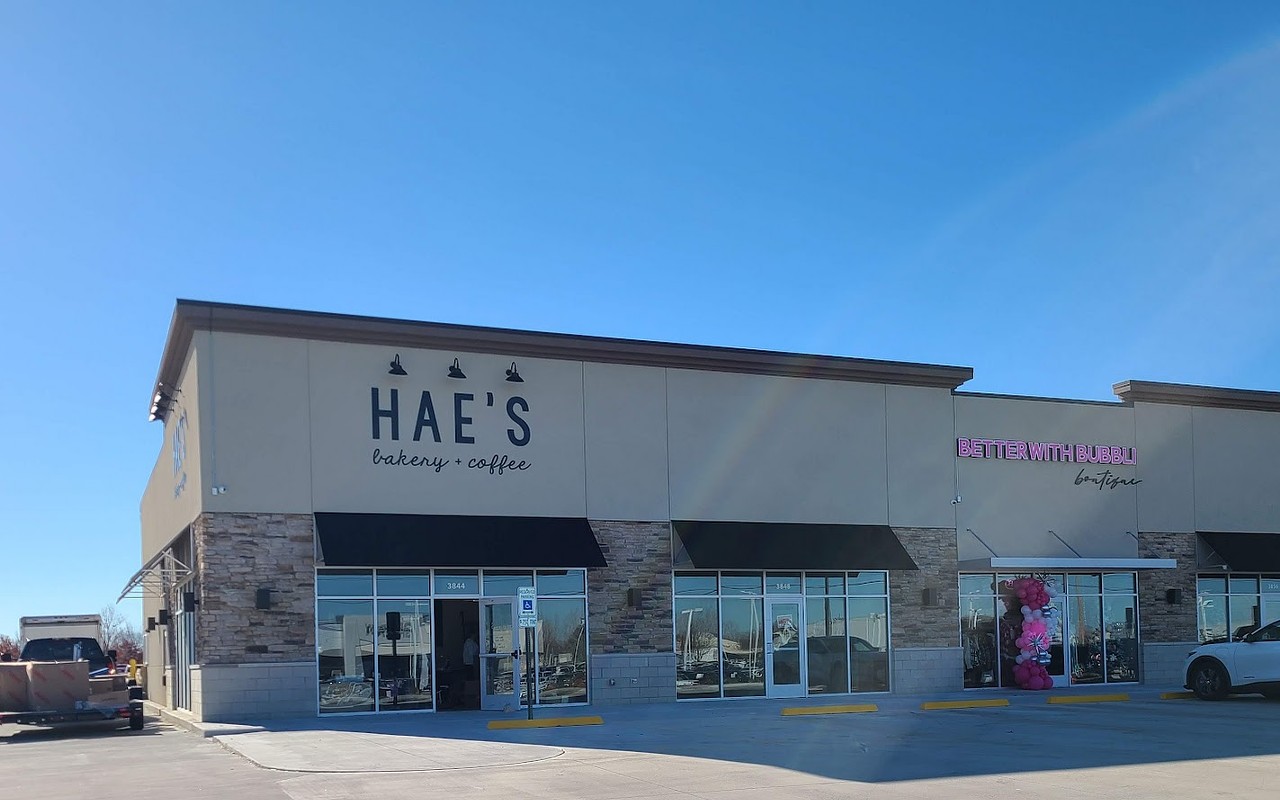 HAE’s Bakery & Coffee Shoppe opens on Wabash