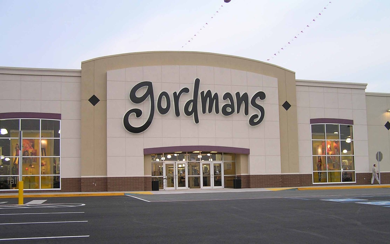 Home d&eacute;cor and apparel retailer Gordmans is hiring for the holidays