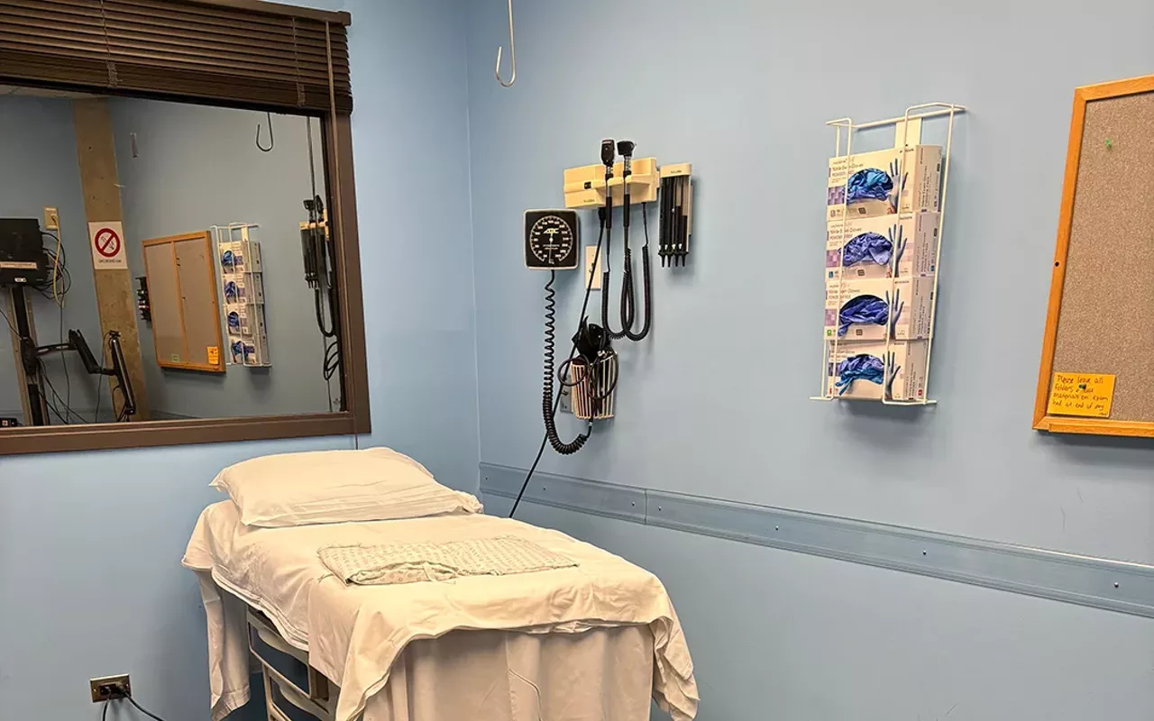 Image: Medical students get practice through Standardized Patient Program