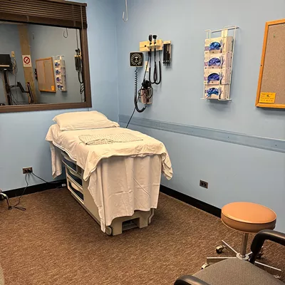 Image: Medical students get practice through Standardized Patient Program