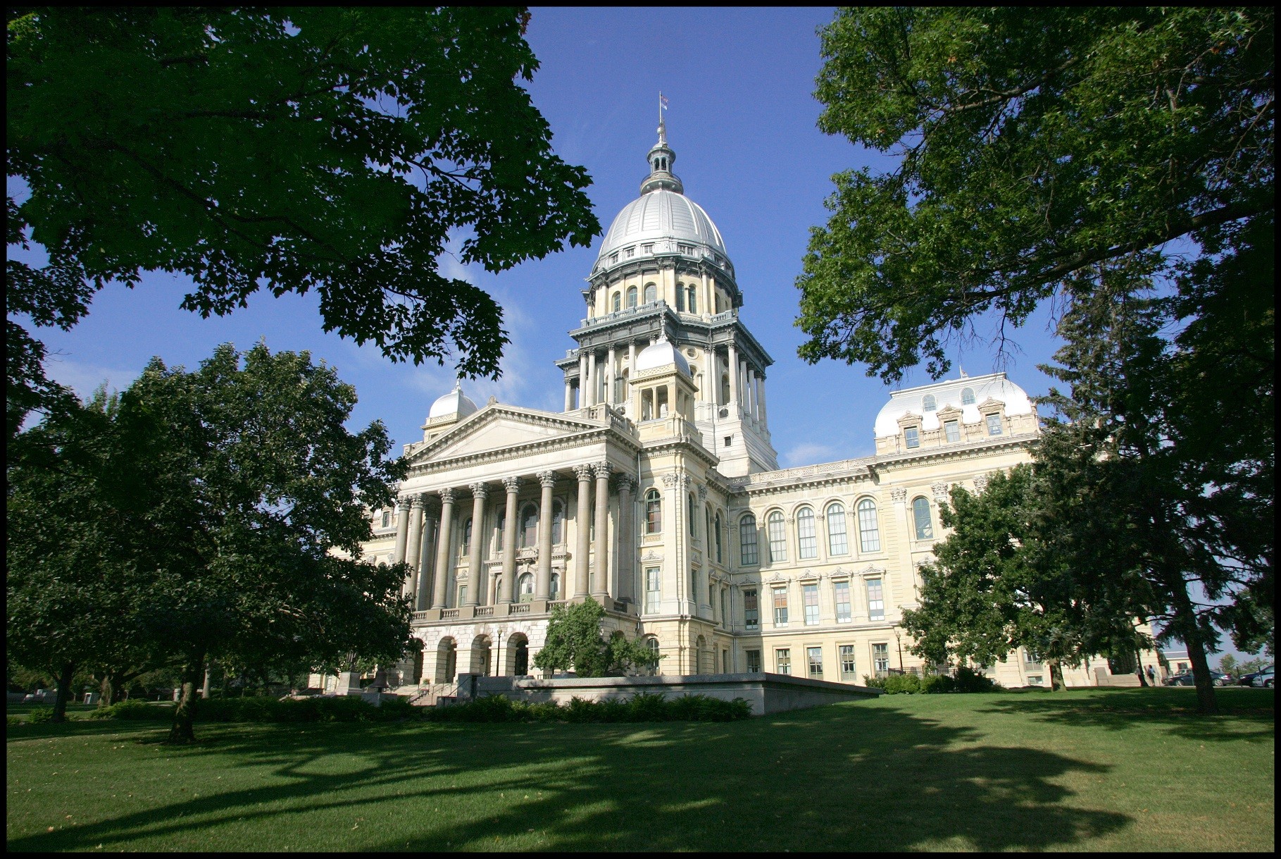 Springfield economy would take a hit if state workers strike