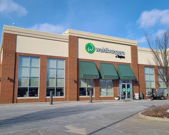 Hy-Vee transitioning Wahlburgers back to Market Grille