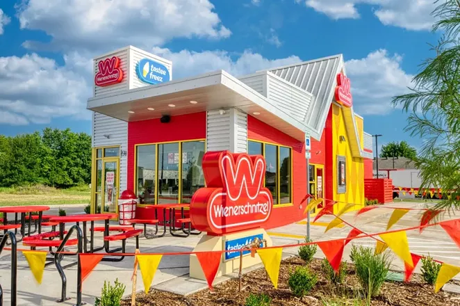 Wienerschnitzel seeks expansion to Springfield